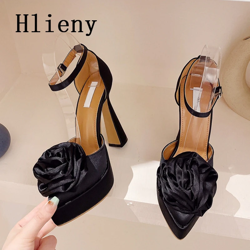 Туфли Hlieny женские атласные, Классические пикантные, на платформе, заостренный носок, высокий каблук, цветы, ремешок с пряжкой, дизайнерские сандалии, лето
Туфли Hlieny женские атласные, Классические пикантные, на платформе, заостренный носок, высокий каблук, цветы, ремешок с пряжкой, дизайнерские сандалии, лето