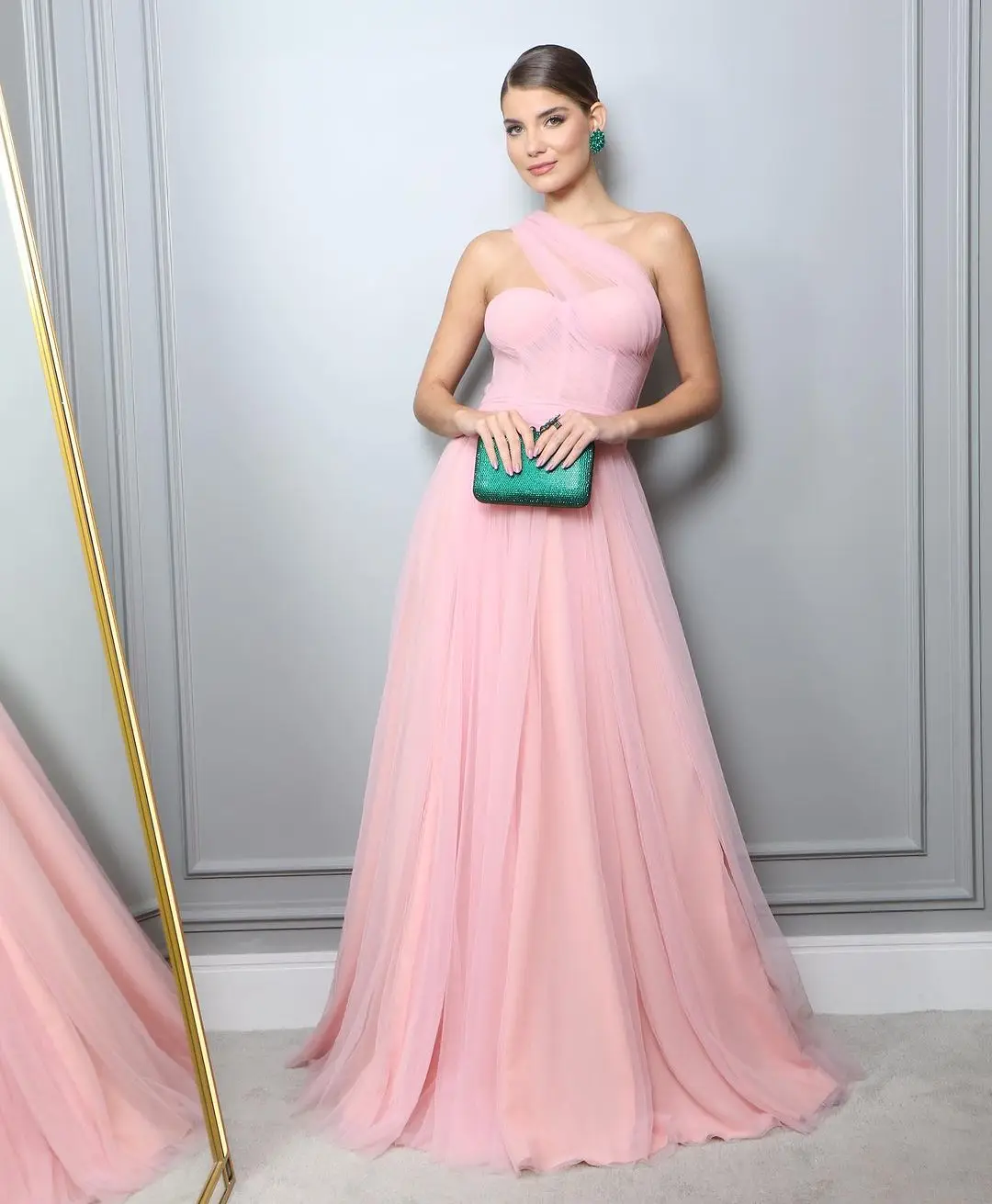Tulle Prom Dresses 2023 A-Line Floor-Length One-shoulder Simple Style Evening Dresses Formal Occasion Party Gown Vestidos De
Tulle Prom Dresses 2023 A-Line Floor-Length One-shoulder Simple Style Evening Dresses Formal Occasion Party Gown Vestidos De