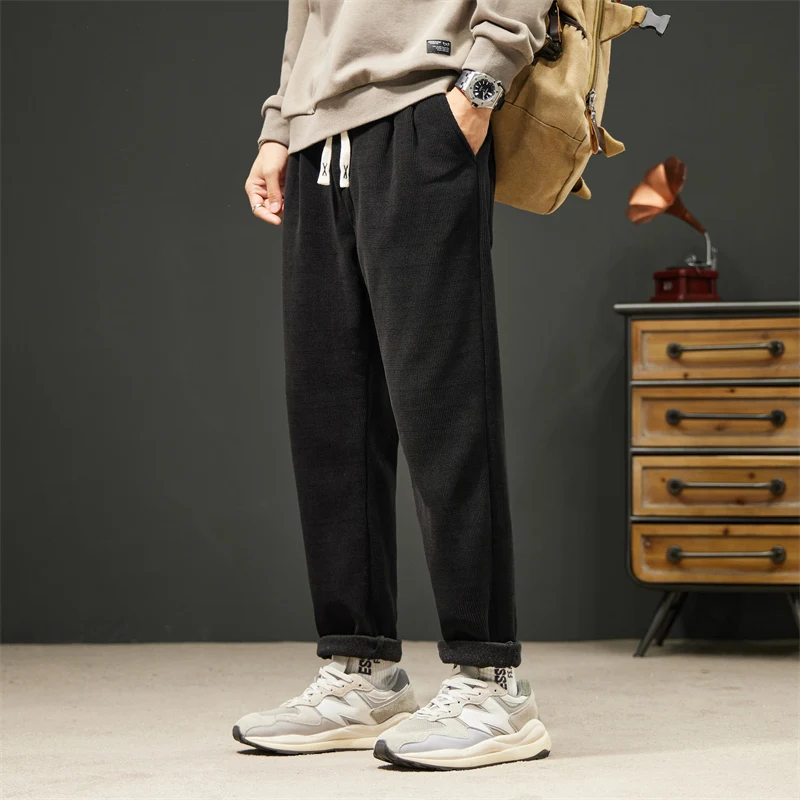 2023 Autumn Winter Boao Velvet Fashion Brand Men's Sports Pants Loose Straight Leg Casual Pants
2023 Autumn Winter Boao Velvet Fashion Brand Men's Sports Pants Loose Straight Leg Casual Pants