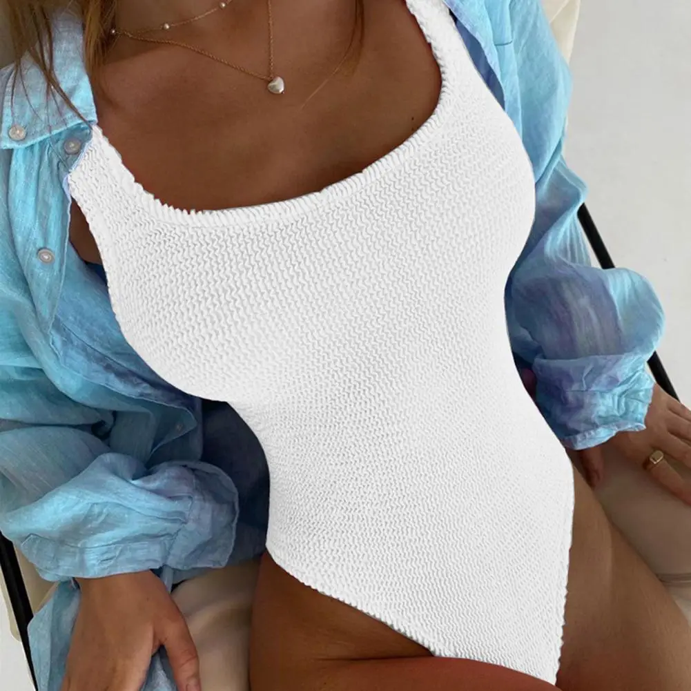 Skinny Monokini Stylish Women's Monokini Swimsuit with Wave Stripe Design Quick Dry Breathable Beachwear for Slim Fit Padded
Skinny Monokini Stylish Women's Monokini Swimsuit with Wave Stripe Design Quick Dry Breathable Beachwear for Slim Fit Padded