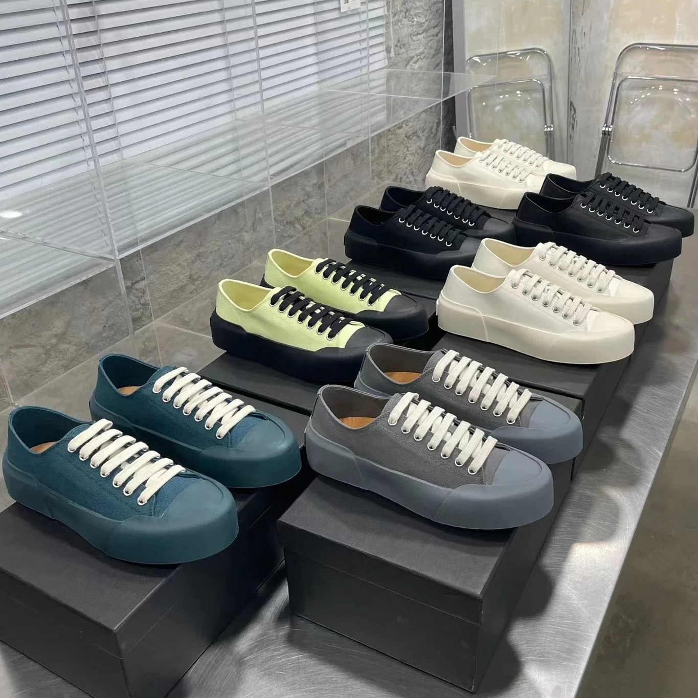 European and American style new leather lace up flat sole single shoes for women's walking casual canvas shoes, biscuit shoes
European and American style new leather lace up flat sole single shoes for women's walking casual canvas shoes, biscuit shoes