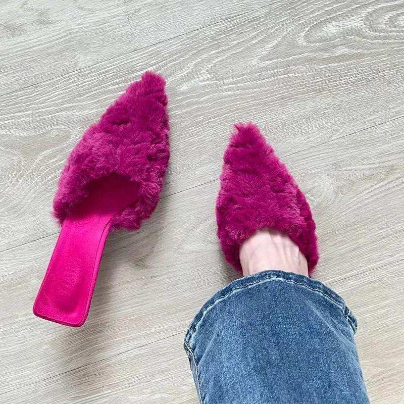 Women Fur Slippers Warm Mules Shoes Cotton Boots 2023 Winter New Trend Casual Shoes Pointed Toe Plush Slingback Flip Flops Boots
Women Fur Slippers Warm Mules Shoes Cotton Boots 2023 Winter New Trend Casual Shoes Pointed Toe Plush Slingback Flip Flops Boots
