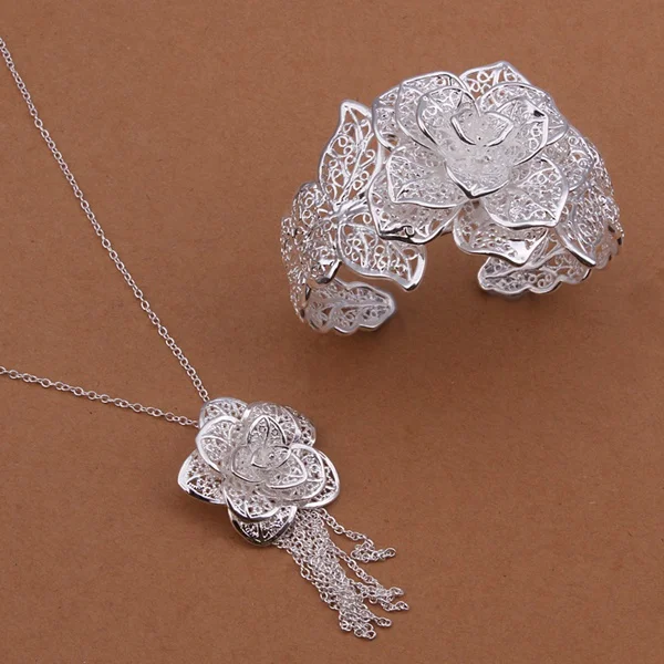Fine Silver Christmas Gifts Female Charm Exquisite Large Flower Pendant Necklace Bracelet Fashion Silver Color Jewelry Set
Fine Silver Christmas Gifts Female Charm Exquisite Large Flower Pendant Necklace Bracelet Fashion Silver Color Jewelry Set