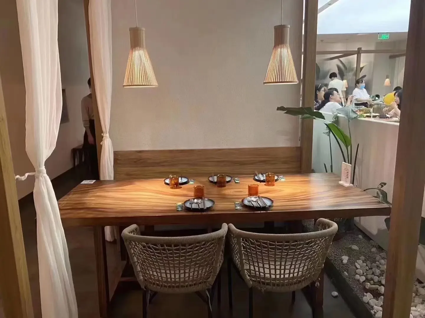Customized Dining Table Plates Industrial Natural Shape Solid Wood Live Edge Walnut Table Top for Dining Room, Multiple Sizes Customized Dining Table Plates Industrial Natural Shape Solid Wood Live Edge Walnut Table Top for Dining Room, Multiple Sizes