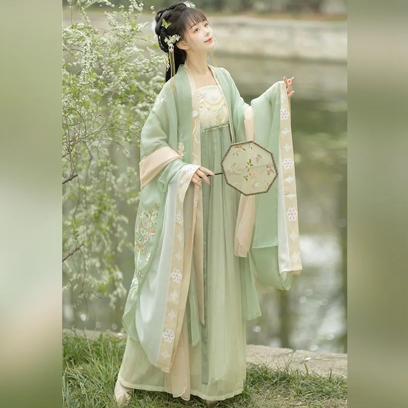 

Women's Hanfu Early Machine Embroidery Chinese Traditional Han Clothing Terminus Skirt One-Piece Pleated