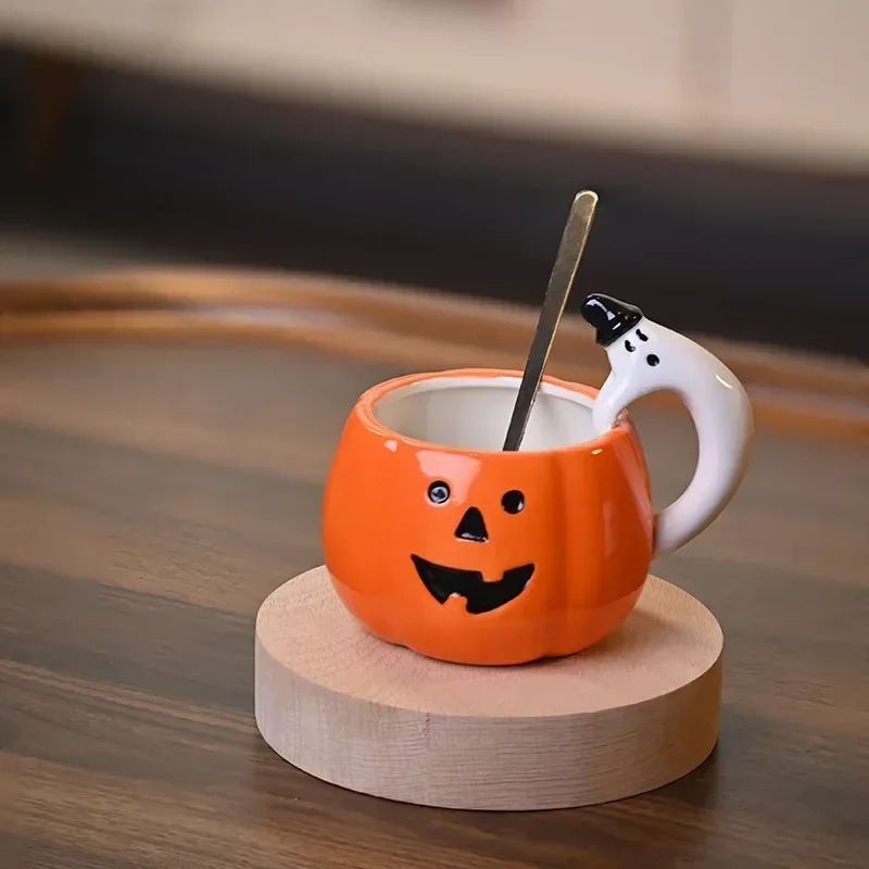 

Handmade Pumpkin Coffee Mugs with Ghost Handgrip Ceramic Porcelain Milk Cup Halloween Decoration Accessories Tabletop Desk Decor