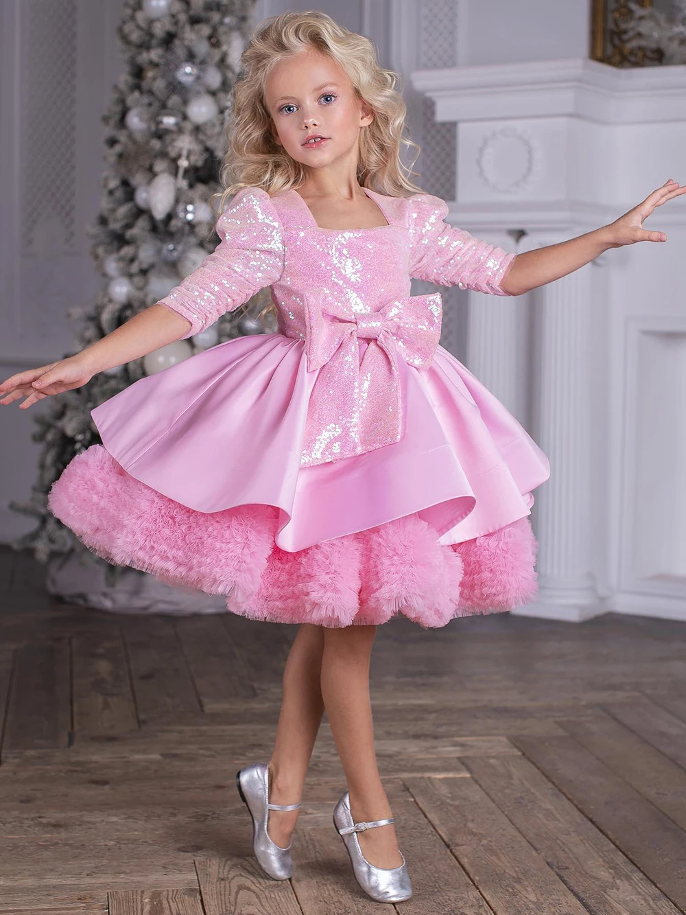 Hot Pink Sequin Flower Girl Dress Square Neck Birthday Dress Half Sleeves Cute Baby Girl Dress Princess Dress First Communion
Hot Pink Sequin Flower Girl Dress Square Neck Birthday Dress Half Sleeves Cute Baby Girl Dress Princess Dress First Communion