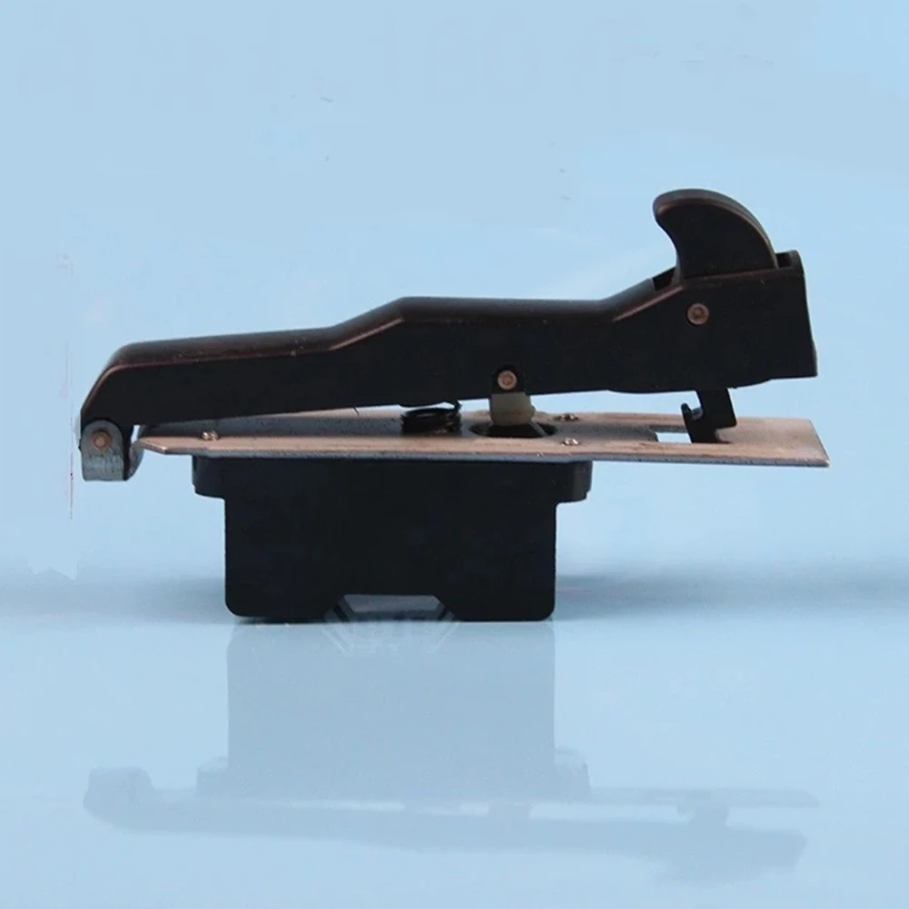 Grinder Switch Trigger Button Switch 2NO AC250V 12A For Hi-tachi 180 G18SE2 Great Price & Quality Grinder Parts
Grinder Switch Trigger Button Switch 2NO AC250V 12A For Hi-tachi 180 G18SE2 Great Price & Quality Grinder Parts