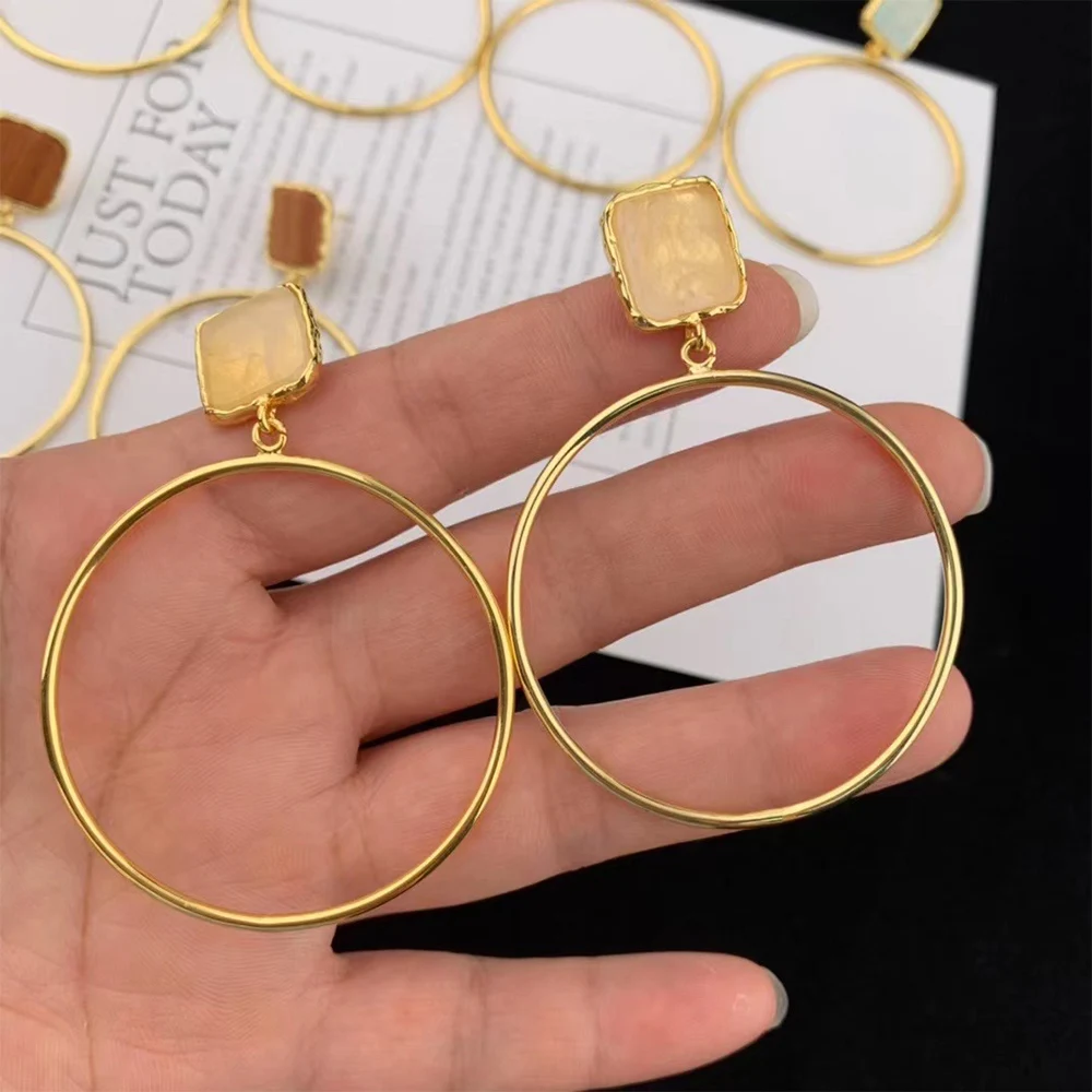 Exquisite Vintage Temperament Minimalist circle earrings for women's Girl eardrop gift party Jewelry accessories
Exquisite Vintage Temperament Minimalist circle earrings for women's Girl eardrop gift party Jewelry accessories