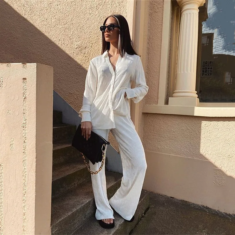 Summer New Fashion Street Lace Cardigan Tops Micro Lah Loose Pants Two-piece Suit
Summer New Fashion Street Lace Cardigan Tops Micro Lah Loose Pants Two-piece Suit