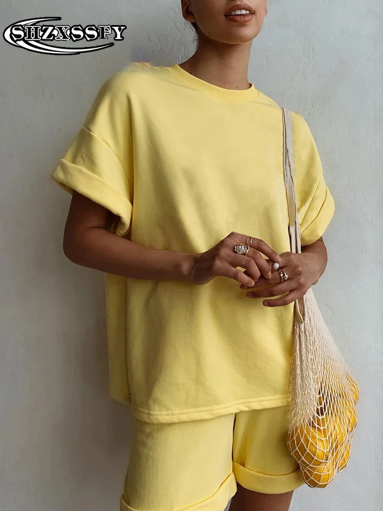 Women's Summer Suit Solid Loose T-shirts Shorts Women Fashion The New Set Woman 2 Pieces Summer Casual Women's Sweatshirt Set
Women's Summer Suit Solid Loose T-shirts Shorts Women Fashion The New Set Woman 2 Pieces Summer Casual Women's Sweatshirt Set