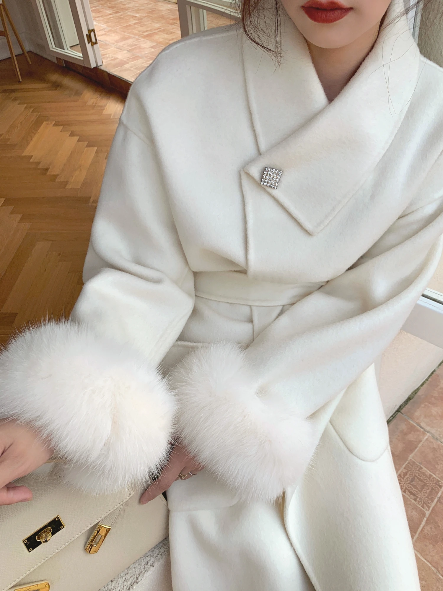 

Stylish Turn Down Collar Long Wool Coat With Natural Fox Fur Cuff Women's Fall Winter Soft Cashmere Blend Belted Party Outerwear