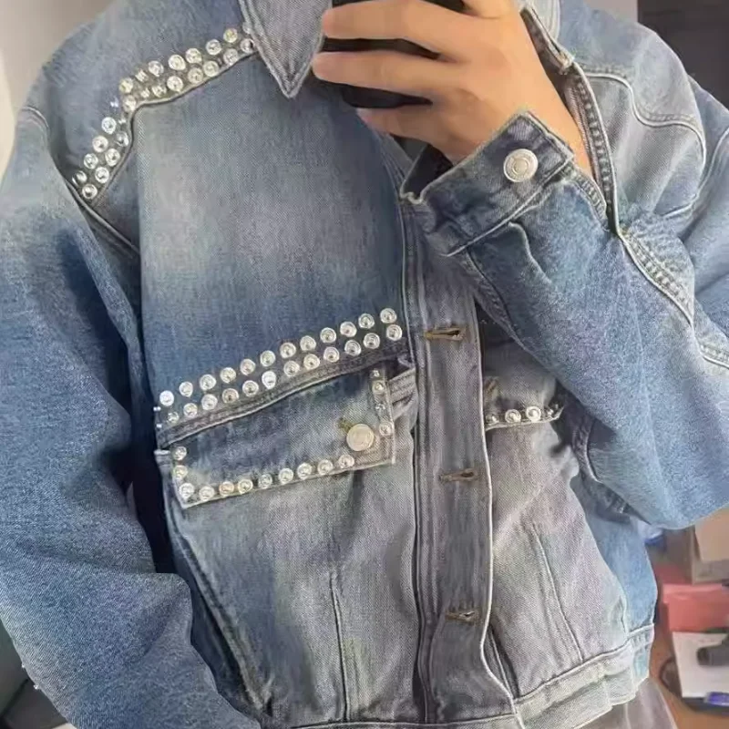 23ss Streetwear Rose Men Denim Jacket Studded Washed and Distressed Jacket Higher Quality Women Casual Outwear
23ss Streetwear Rose Men Denim Jacket Studded Washed and Distressed Jacket Higher Quality Women Casual Outwear