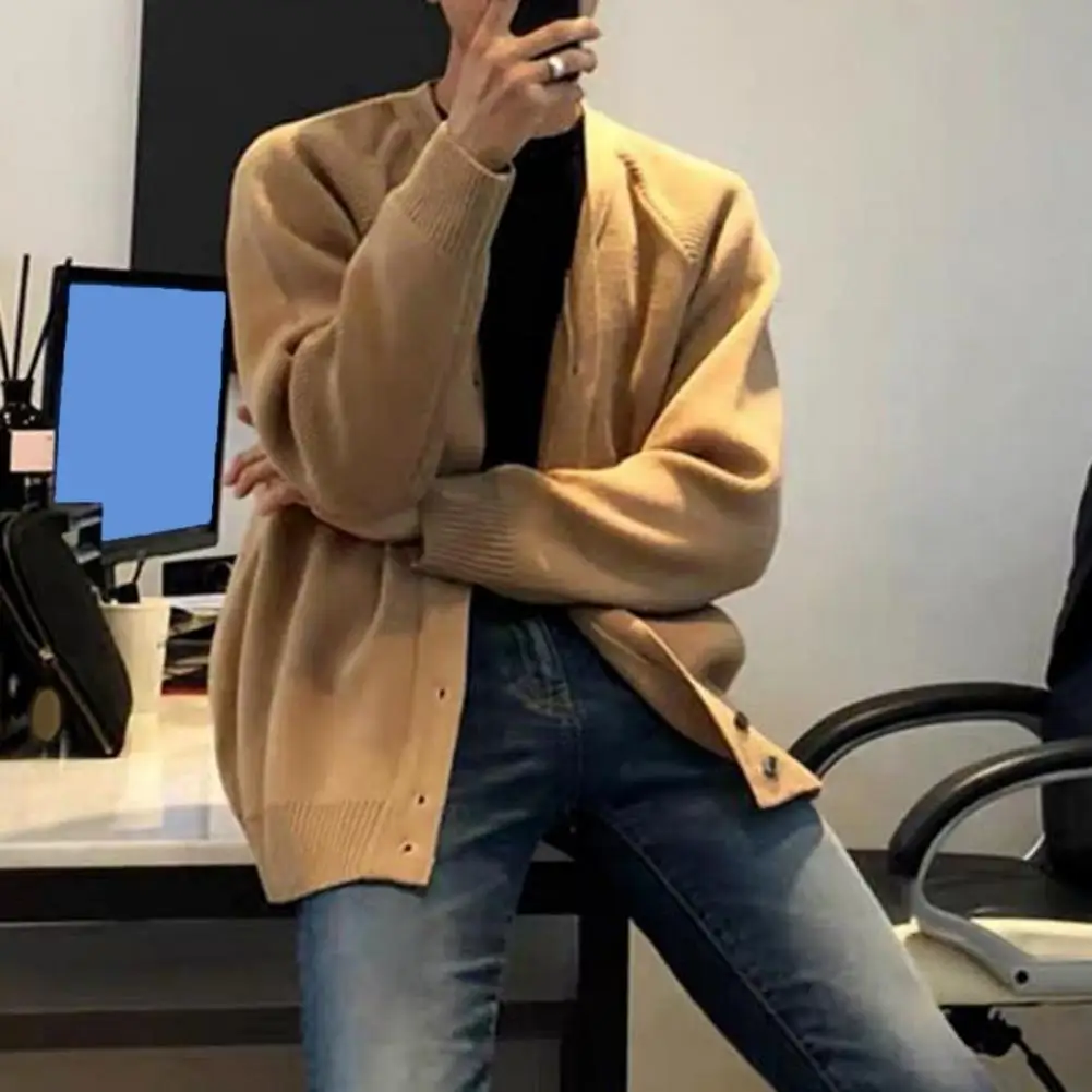 Мужской однобортный Кардиган с V-образным вырезом и длинным рукавом 
Мужской однобортный Кардиган с V-образным вырезом и длинным рукавом