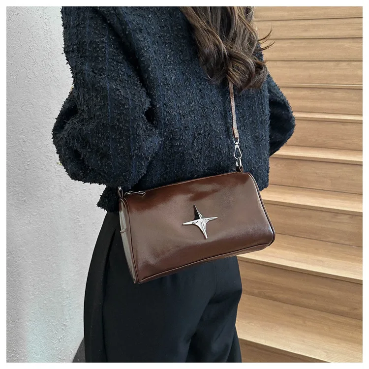 Y2K Vintage Gothic PU Aesthetic Star Girl Purse Handbag Shoulder Crossbody Messenger Bags Simple Fashion Tote Bag for Women
Y2K Vintage Gothic PU Aesthetic Star Girl Purse Handbag Shoulder Crossbody Messenger Bags Simple Fashion Tote Bag for Women
