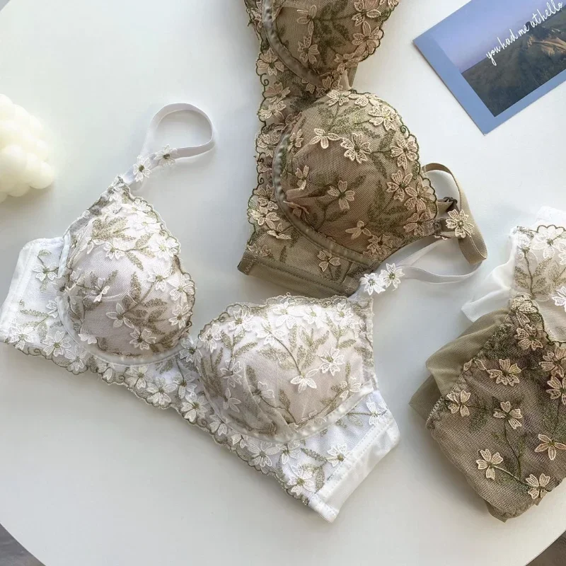 2023 Women's Sexy Bra Set Women's Flower Underwear Sexy Top Ladies Cotton Bra Fashion Push Up Brassiere Female Lingerie Sets
2023 Women's Sexy Bra Set Women's Flower Underwear Sexy Top Ladies Cotton Bra Fashion Push Up Brassiere Female Lingerie Sets