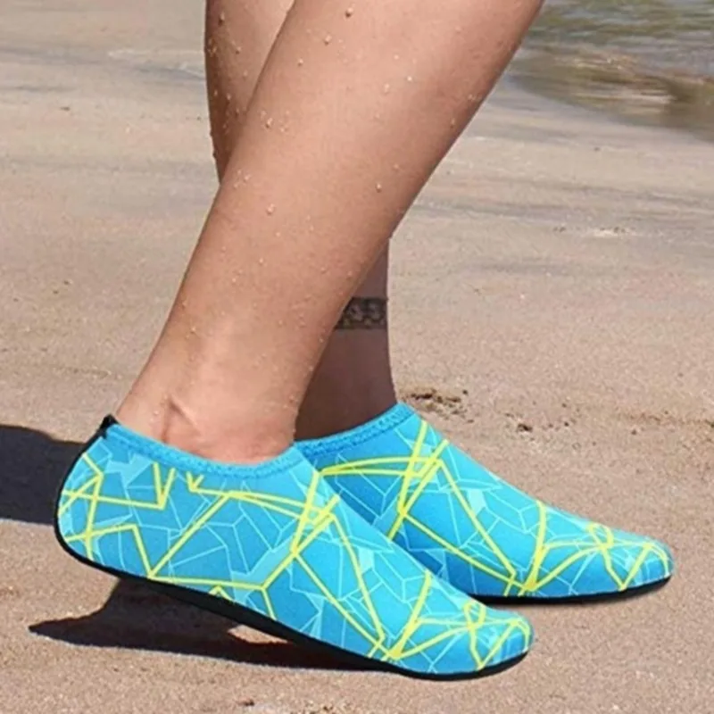 Printed Diving Shoe Covers Socks Snorkeling Swimming Socks Beach Snorkeling Socks Coral Shoe Covers 2022
Printed Diving Shoe Covers Socks Snorkeling Swimming Socks Beach Snorkeling Socks Coral Shoe Covers 2022