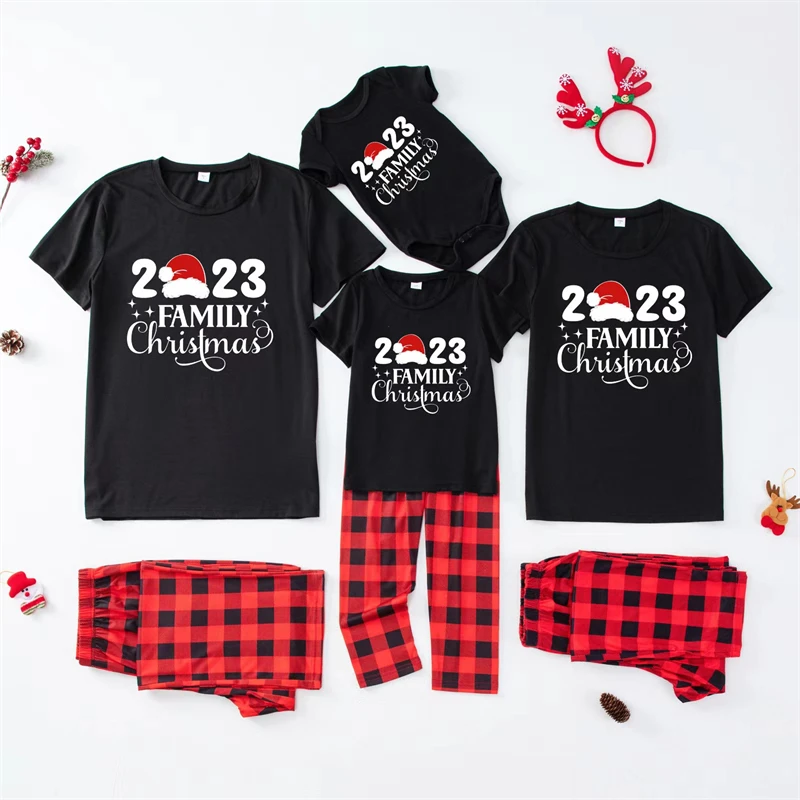 2023 Short Sleeve Christmas Family Matching Outfits Plaid Father Mother Children Baby Pajamas Set Mommy and Me Xmas Pj's Clothes
2023 Short Sleeve Christmas Family Matching Outfits Plaid Father Mother Children Baby Pajamas Set Mommy and Me Xmas Pj's Clothes