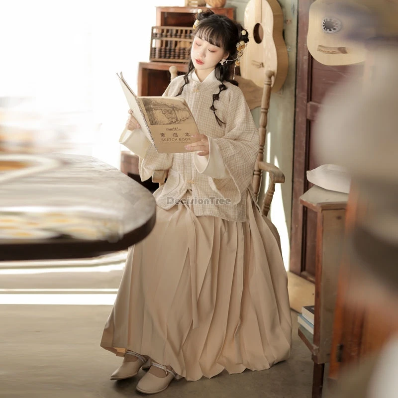 2024 improved chinese ming dynasty hanfu daily han elements vest stand collar blouse pleated skirt female 3 piece hanfu set w173
2024 improved chinese ming dynasty hanfu daily han elements vest stand collar blouse pleated skirt female 3 piece hanfu set w173