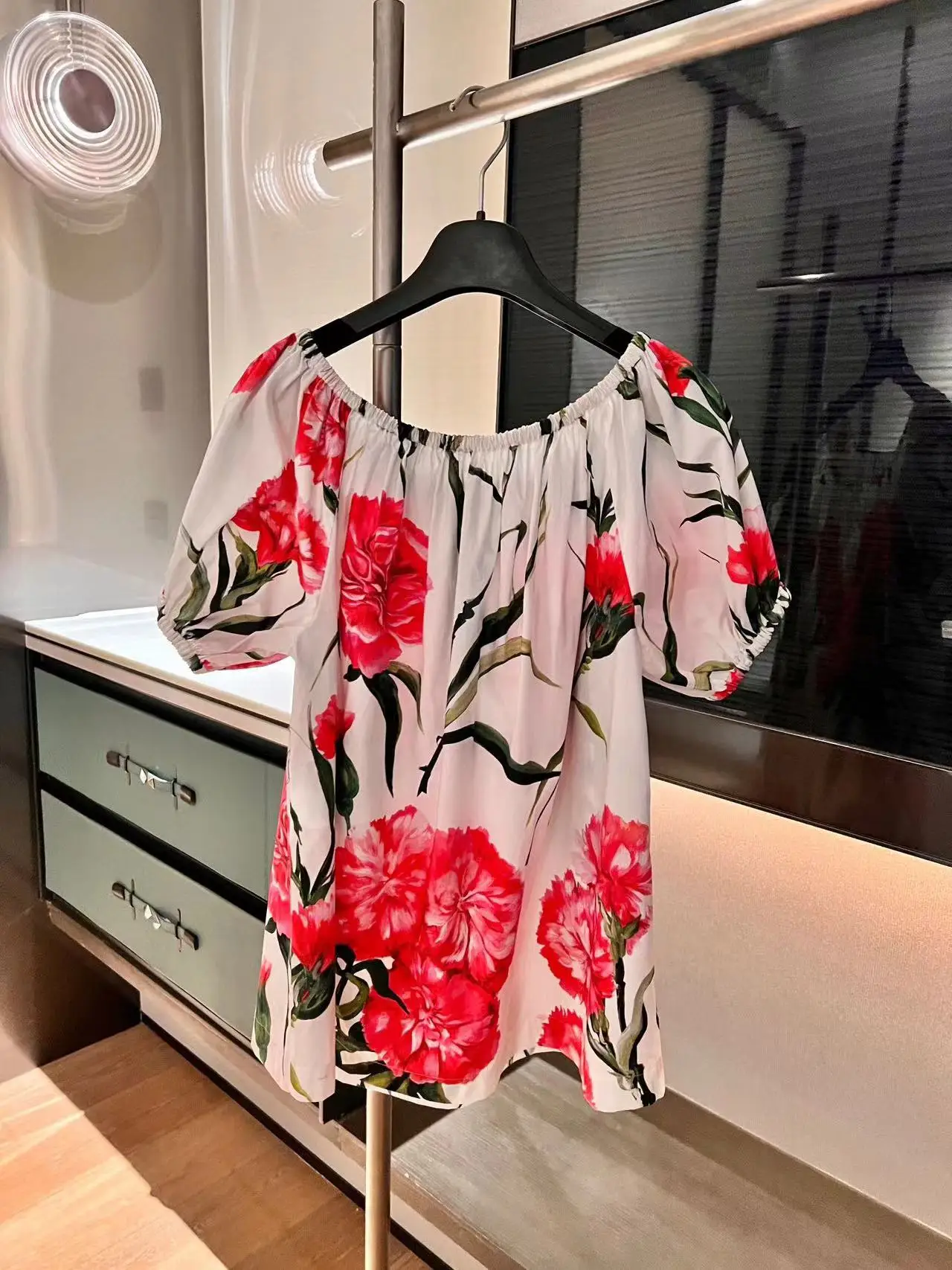 Fyion Fashion Luxury Blouse 2023 Summer Spring New Design Women Runway Flowers Print High Quality Short Sleeves Blouse
Fyion Fashion Luxury Blouse 2023 Summer Spring New Design Women Runway Flowers Print High Quality Short Sleeves Blouse