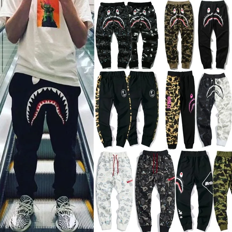Модные брендовые камуфляжные брюки ape shark head, мужские повседневные брюки, облегающие леггинсы, модные спортивные брюки и спортивные брюки
Модные брендовые камуфляжные брюки ape shark head, мужские повседневные брюки, облегающие леггинсы, модные спортивные брюки и спортивные брюки