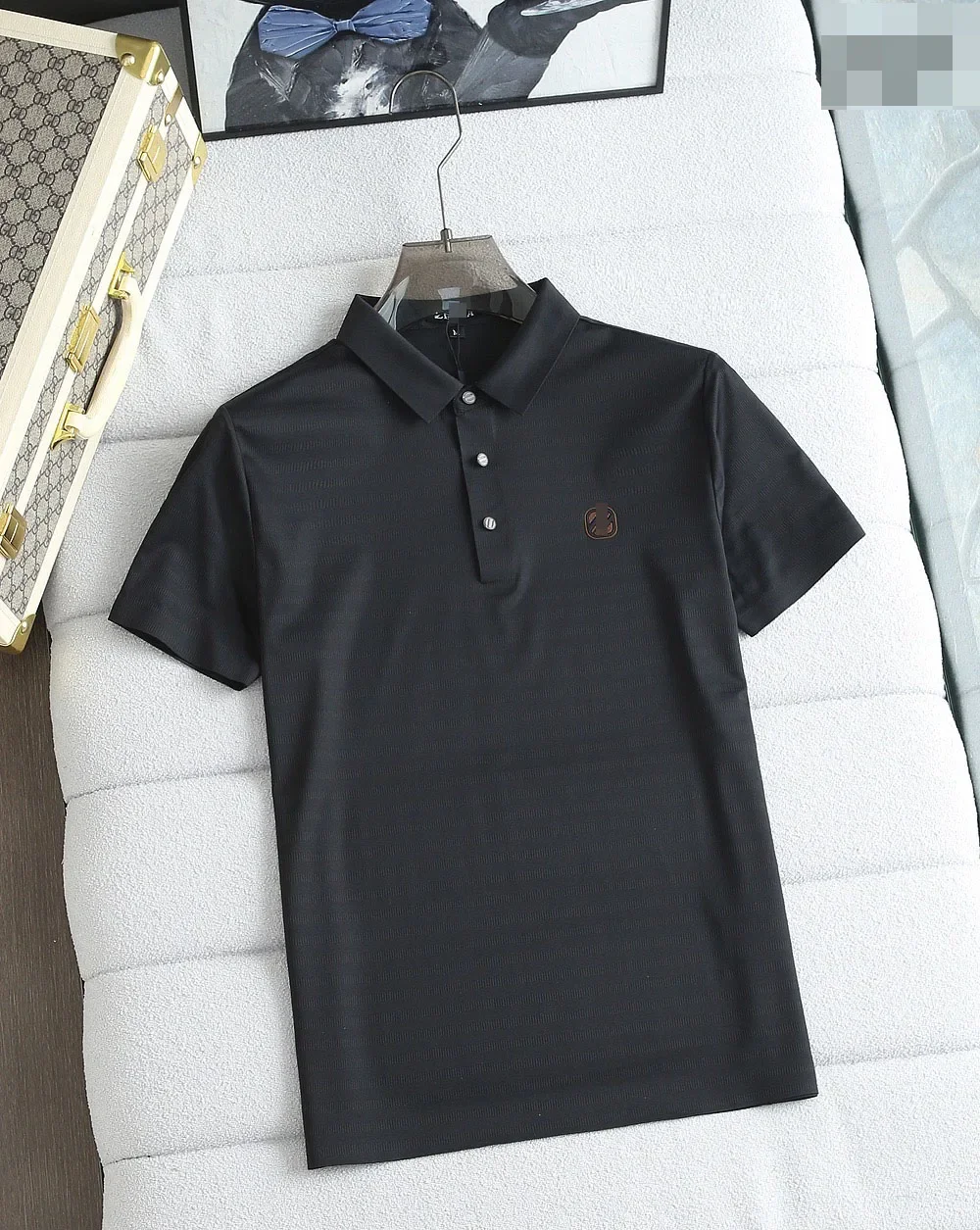 BILLIONAIRE SIJITONGDA Shirt silk men 2024 summer new short sleeve breathable thin embroidery quality big size M-3XL
BILLIONAIRE SIJITONGDA Shirt silk men 2024 summer new short sleeve breathable thin embroidery quality big size M-3XL