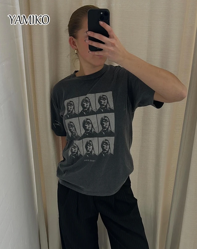 YAMIKO 2024 New Summer Women's T-shirts Portrait Letters Printed Washed Retro Tees Short Sleeve O-neck Pullovers Tops T-shirts
YAMIKO 2024 New Summer Women's T-shirts Portrait Letters Printed Washed Retro Tees Short Sleeve O-neck Pullovers Tops T-shirts