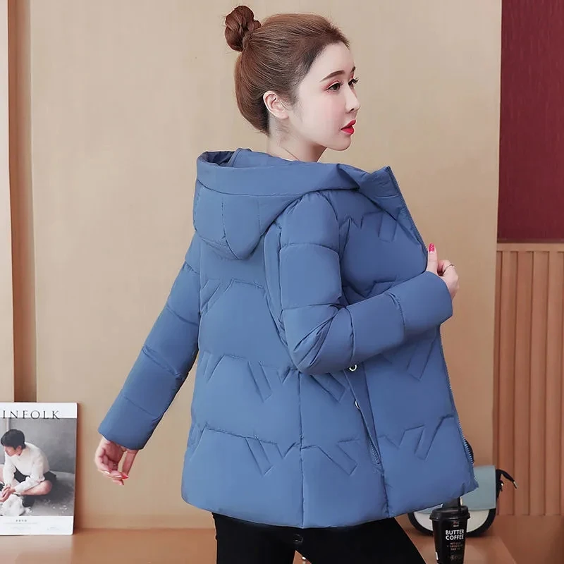 Women's Winter Cotton Padded Jacket 2023 New Winter Warm Thick Cotton Coat Korean Loose Women Parkas Coat Hooded Short Outwear
Women's Winter Cotton Padded Jacket 2023 New Winter Warm Thick Cotton Coat Korean Loose Women Parkas Coat Hooded Short Outwear
