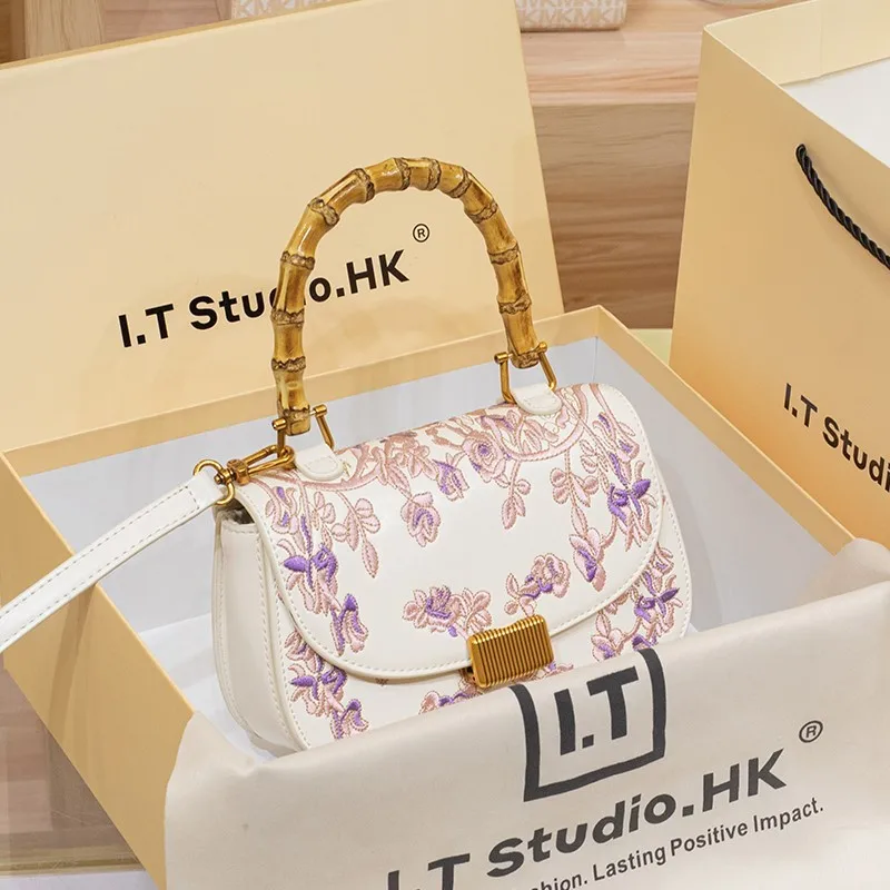 

Women's handbag, women's 2024 new Chinese style embroidered shoulder bag, summer haute couture designer crossbody bag