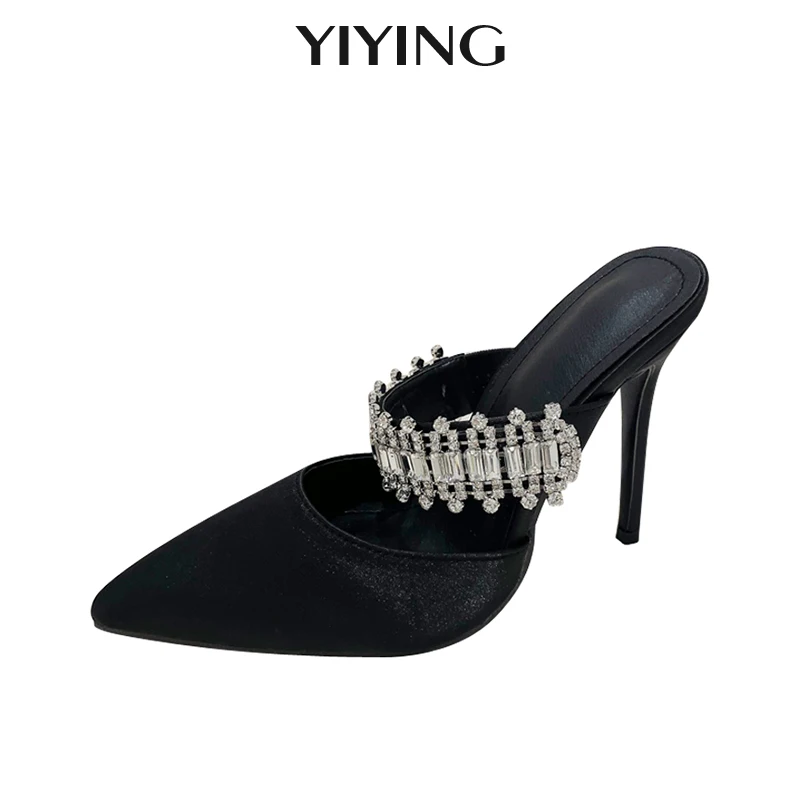Luxury Brand Diamond Chain Pointed Muller Shoes Fashion Super Heeled Wedding Sandals 2023 Ins Style Outwear Sandals Size 35-42
Luxury Brand Diamond Chain Pointed Muller Shoes Fashion Super Heeled Wedding Sandals 2023 Ins Style Outwear Sandals Size 35-42