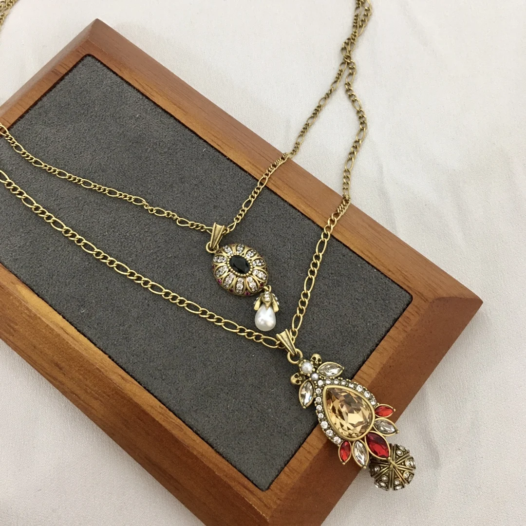 Fashion Designer Brand Vintage Pearl Sunflower Crystal Droplet Double Necklace Woman Halloween Party Jewelry Trend
Fashion Designer Brand Vintage Pearl Sunflower Crystal Droplet Double Necklace Woman Halloween Party Jewelry Trend