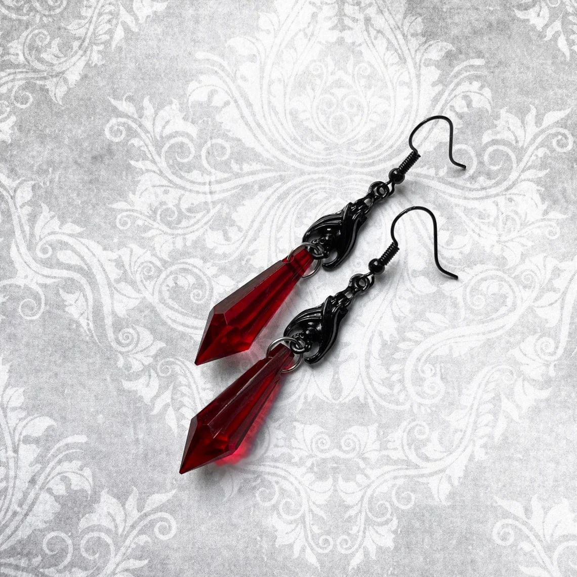 Gothic Vampire Bat Earrings For Women Girls Red Teardrop Earrings Mystery Witch Jewelry Accessories Gifts Black Crystal Earrings 
Gothic Vampire Bat Earrings For Women Girls Red Teardrop Earrings Mystery Witch Jewelry Accessories Gifts Black Crystal Earrings