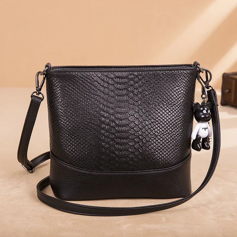Luxury Crossbody Bag Crocodile Pattern Leather Black Small Shoulder Bags Women Bucket Messenger Bag High Quality Female Handbags
Luxury Crossbody Bag Crocodile Pattern Leather Black Small Shoulder Bags Women Bucket Messenger Bag High Quality Female Handbags