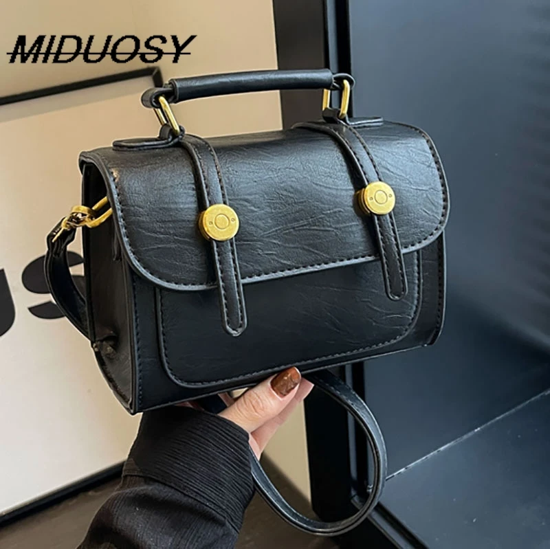 Women's Bag 2023 New Fashionable High-Grade Retro Simple All-Match Solid Color Crossbody Bag Versatile Handheld Small Square Bag
Women's Bag 2023 New Fashionable High-Grade Retro Simple All-Match Solid Color Crossbody Bag Versatile Handheld Small Square Bag