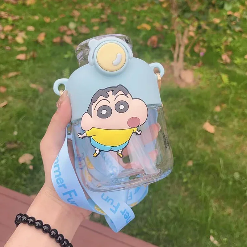 Лидер продаж 2024, чашка для воды Crayon Shin-chan, летняя Милая пластиковая детская школьная бутылка для воды с большим животом, портативная
Лидер продаж 2024, чашка для воды Crayon Shin-chan, летняя Милая пластиковая детская школьная бутылка для воды с большим животом, портативная
