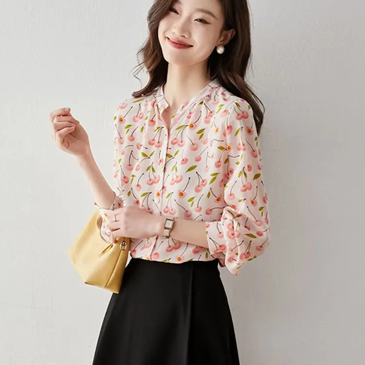 Women 2024 Spring Autumn New Elegant Print Chiffon Blouse Female Casual Long Sleeve Shirts Ladies Stand Collar Loose Shirts E671
Women 2024 Spring Autumn New Elegant Print Chiffon Blouse Female Casual Long Sleeve Shirts Ladies Stand Collar Loose Shirts E671