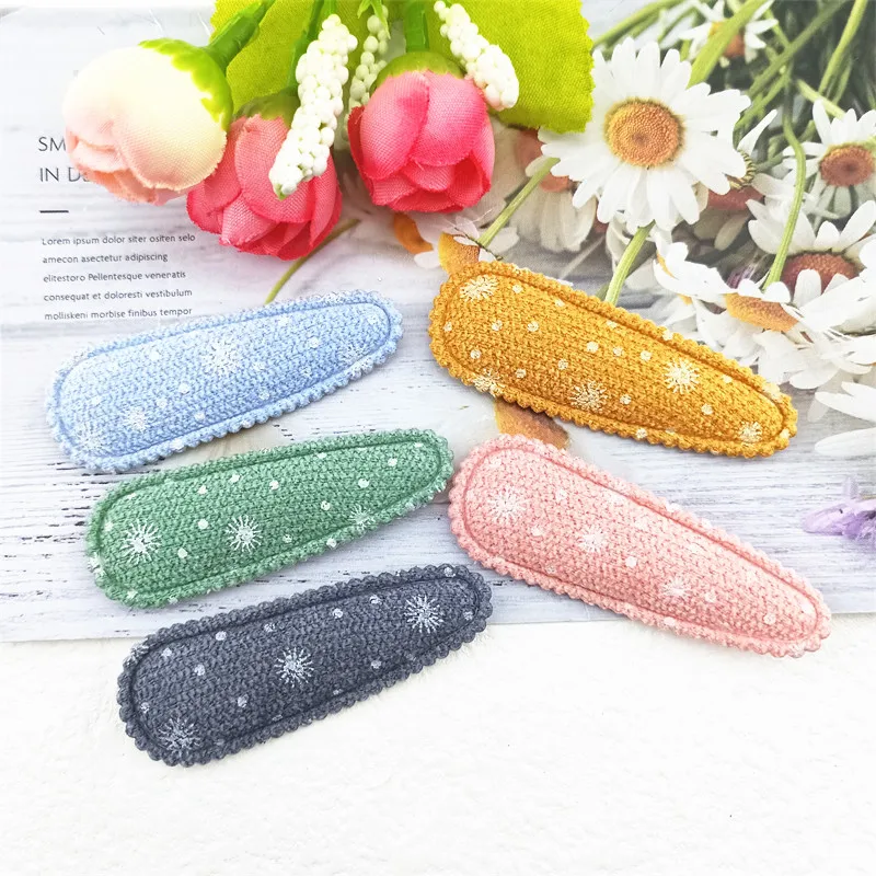 60Pcs 5.5CM Snowflake Fabric Hair Clip Cover Patches Appliques For Clothes Hat Shoes Sewing Supplies Handmade DIY Accessories
60Pcs 5.5CM Snowflake Fabric Hair Clip Cover Patches Appliques For Clothes Hat Shoes Sewing Supplies Handmade DIY Accessories