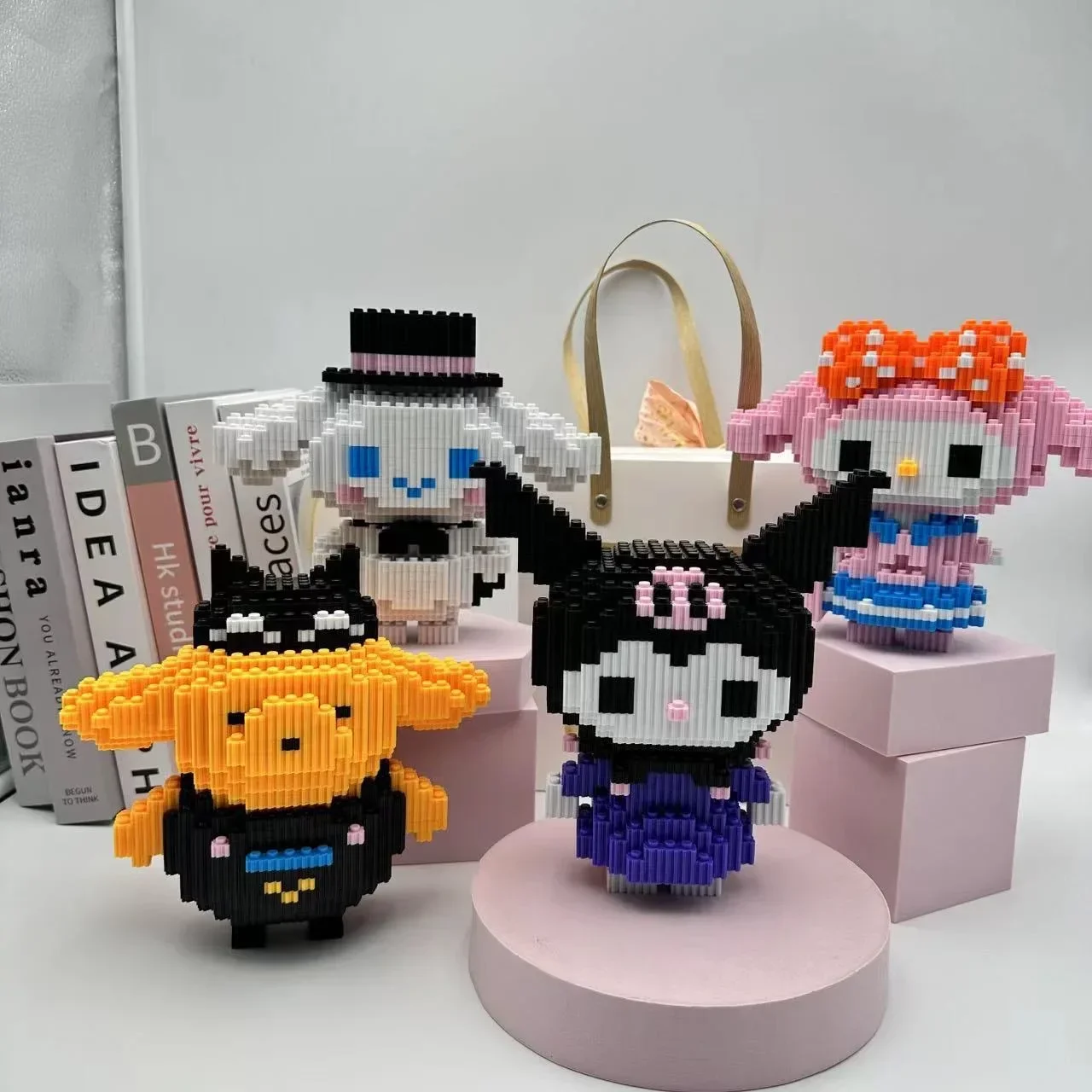Конструктор Hello Kitty Sanrio, фигурка аниме, Коричный курол, собранная декоративная модель, детский подарок-пазл
Конструктор Hello Kitty Sanrio, фигурка аниме, Коричный курол, собранная декоративная модель, детский подарок-пазл