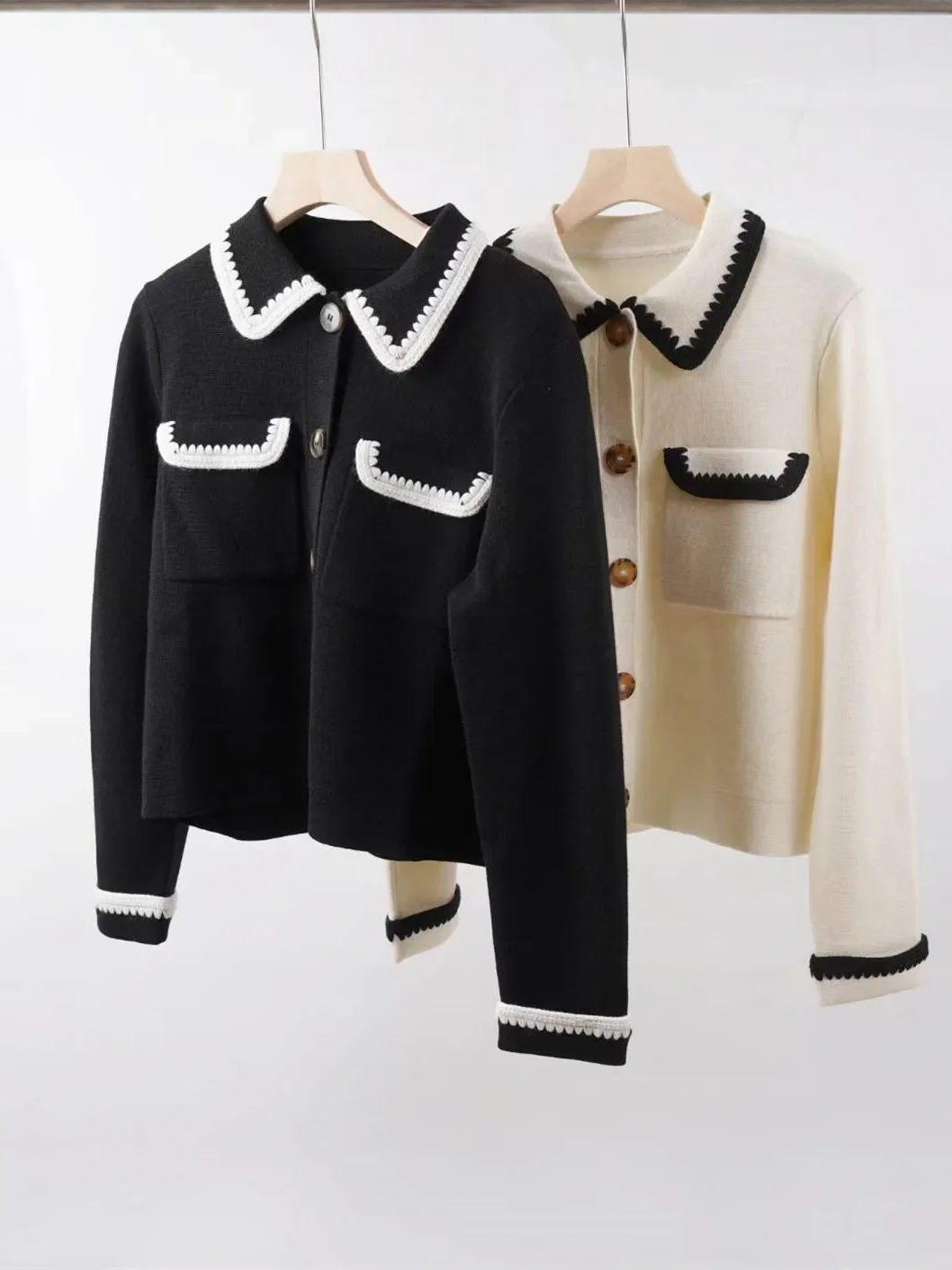 Women's Sweater Wool Contrast Crochet Turn-down Collar Pockets Fall Winter Temperament Single Breasted Knitted Cardigan
Women's Sweater Wool Contrast Crochet Turn-down Collar Pockets Fall Winter Temperament Single Breasted Knitted Cardigan