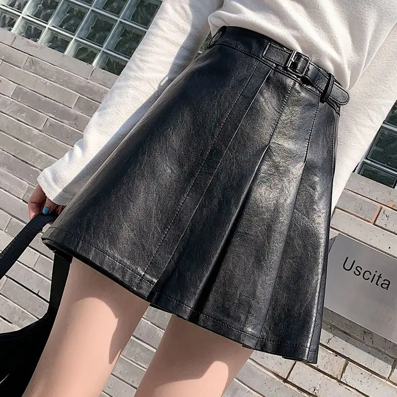 Autumn Winter Women High Waist Korean Style A-Line Skirt Casual Streetwear Mini Solid Pu Leather Pleated s Female N66
Autumn Winter Women High Waist Korean Style A-Line Skirt Casual Streetwear Mini Solid Pu Leather Pleated s Female N66