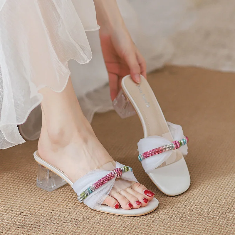 34-40 Open Toe Sandals Summer White Slippers For Women Crystal Block 5.5cm High Heel Shoes
34-40 Open Toe Sandals Summer White Slippers For Women Crystal Block 5.5cm High Heel Shoes