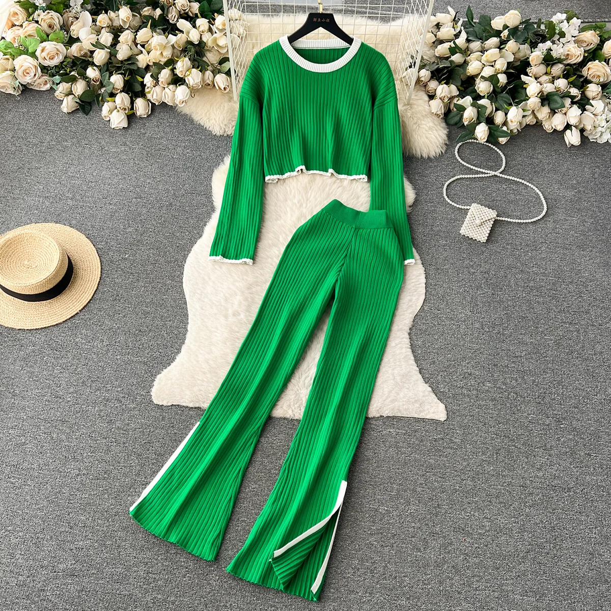 Croysier Women Ribbed Knit Two Piece Set Pant Sets 2023 Cropped Pullover Sweater And Side Slit Hem Flared Trousers Matching Sets
Croysier Women Ribbed Knit Two Piece Set Pant Sets 2023 Cropped Pullover Sweater And Side Slit Hem Flared Trousers Matching Sets
