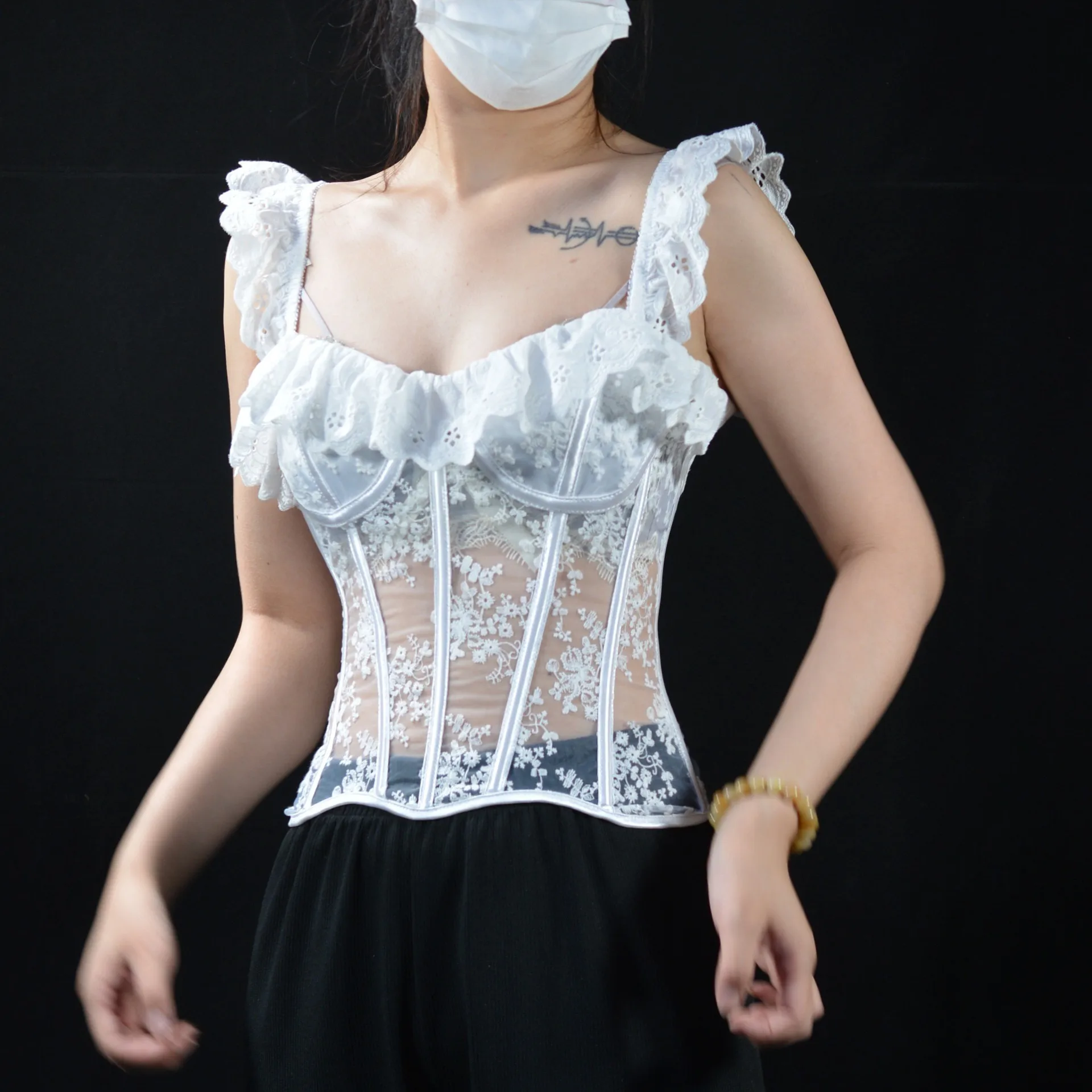Transparent Sexy White Lace Camisole Breathable Mesh Crop Top See-through Fishbone Women Vintage Corset
Transparent Sexy White Lace Camisole Breathable Mesh Crop Top See-through Fishbone Women Vintage Corset