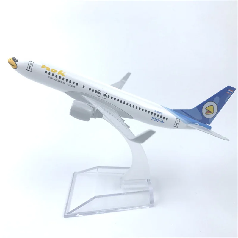 16CM 1:400 Model Diecast Alloy Airplane Air Thai Airways White Bird NOK B737 Airline Model With Stand Display Collection Toys
16CM 1:400 Model Diecast Alloy Airplane Air Thai Airways White Bird NOK B737 Airline Model With Stand Display Collection Toys