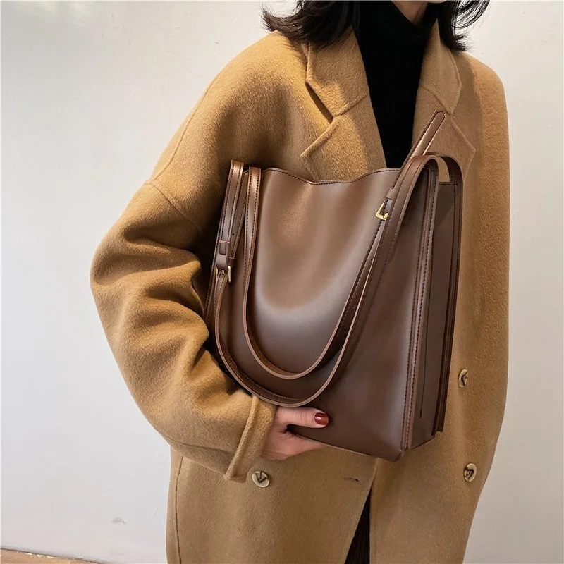 Large Capacity Soft Women Handbag Retro PU Leather Tote Bag Shoulder s Fashion Travel Crossbody Casual Messenger
Large Capacity Soft Women Handbag Retro PU Leather Tote Bag Shoulder s Fashion Travel Crossbody Casual Messenger