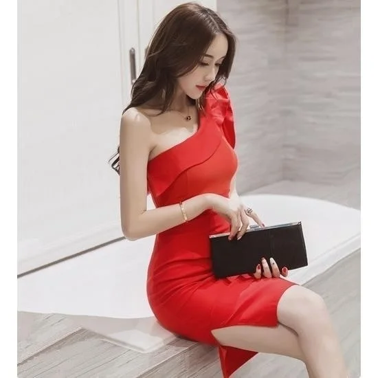 Winter 2023 Style Sexy Shoulder Medium Long Slim Wrap Hip Little Plus Size es Vestidos Women Dress
Winter 2023 Style Sexy Shoulder Medium Long Slim Wrap Hip Little Plus Size es Vestidos Women Dress