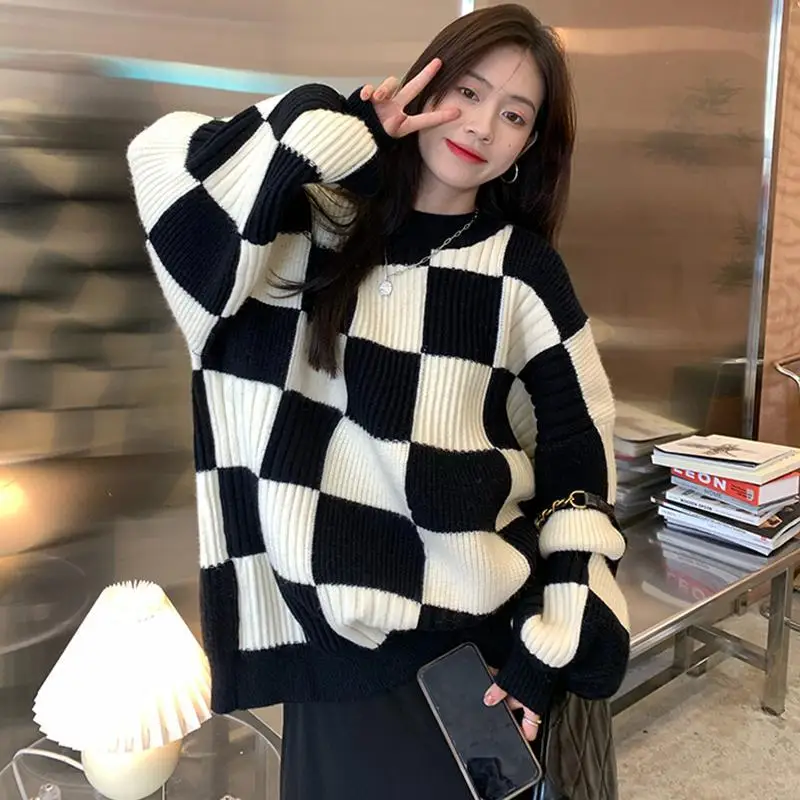 Sweater Autumn/Winter Long Sleeved Round Neck Plaid Pullover Warm Bottom Shirt Korean Fashion Knitted Soft X110
Sweater Autumn/Winter Long Sleeved Round Neck Plaid Pullover Warm Bottom Shirt Korean Fashion Knitted Soft X110