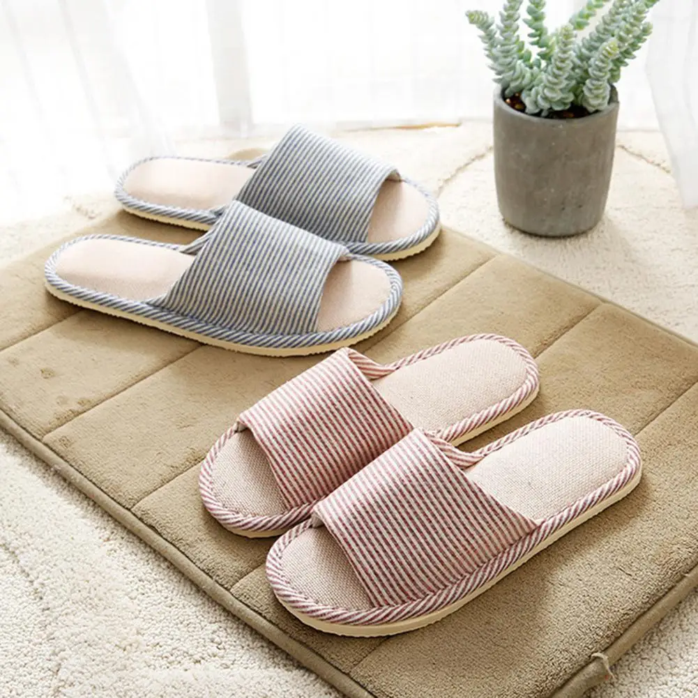 1 Pair Unisex Indoor Slippers Open Toe Non-slip Long Service Life Simple Flat Slippers for Bedroom
1 Pair Unisex Indoor Slippers Open Toe Non-slip Long Service Life Simple Flat Slippers for Bedroom