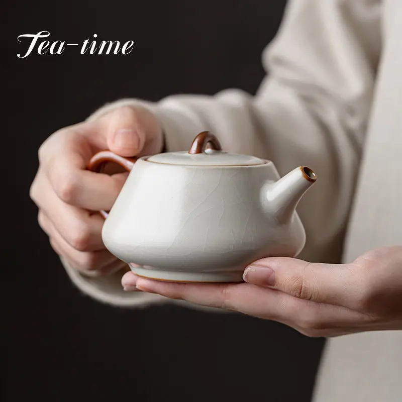 

Handmade Ru Kiln Ceramics Tea Pot Stone Spoon Teapots Can Improve Tea Ceremony Art Chinese Kung Fu Puer Tea Set Household Kettle