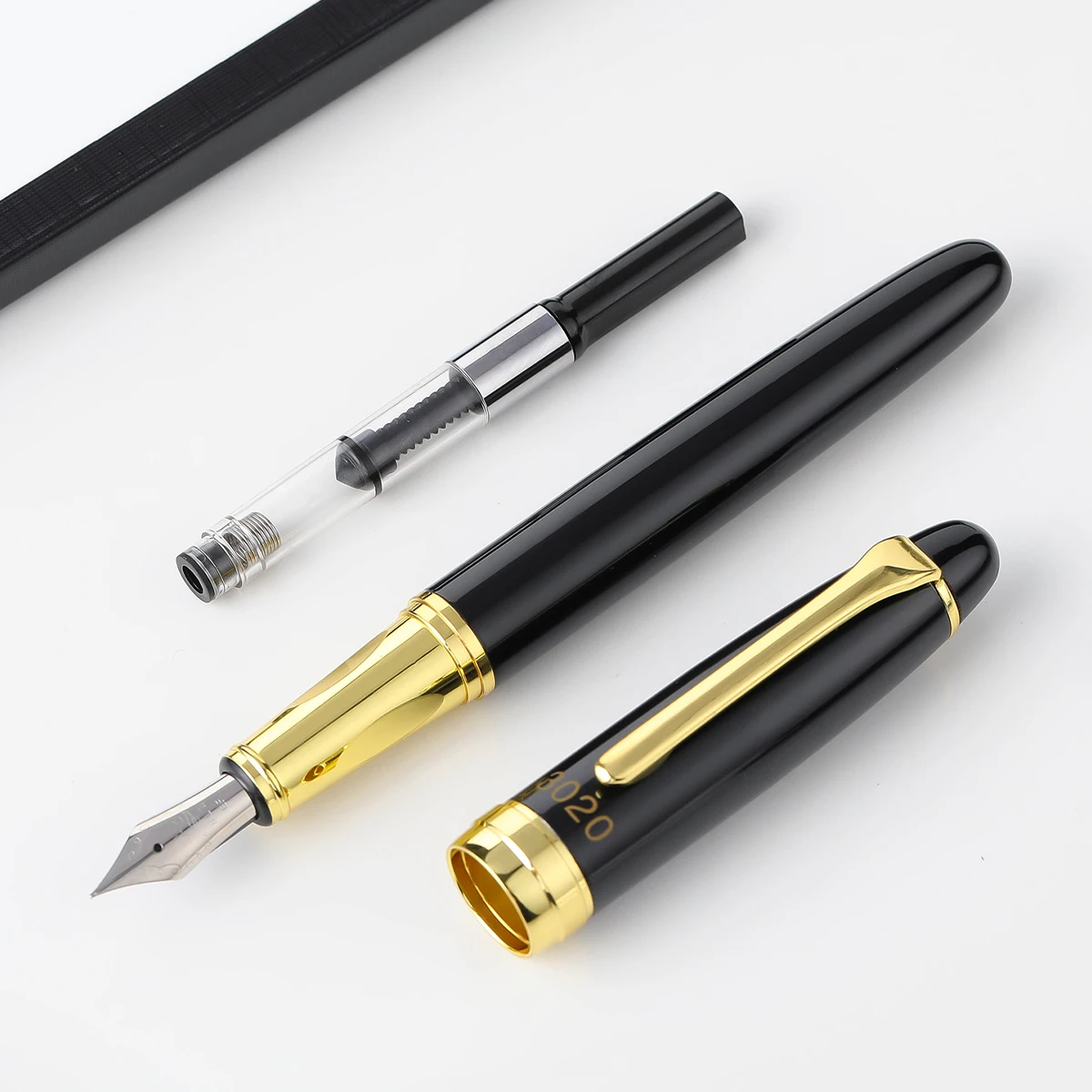 High Quality Luxury Ink Nib Fountain Pen Gift Box Business Writing Signing Calligraphy Pens Office Stationery Supplies 03977
High Quality Luxury Ink Nib Fountain Pen Gift Box Business Writing Signing Calligraphy Pens Office Stationery Supplies 03977